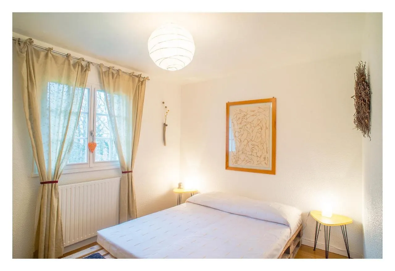 Chambre Soignee Et Accueillante A La Campagne - Ch. Jaune location